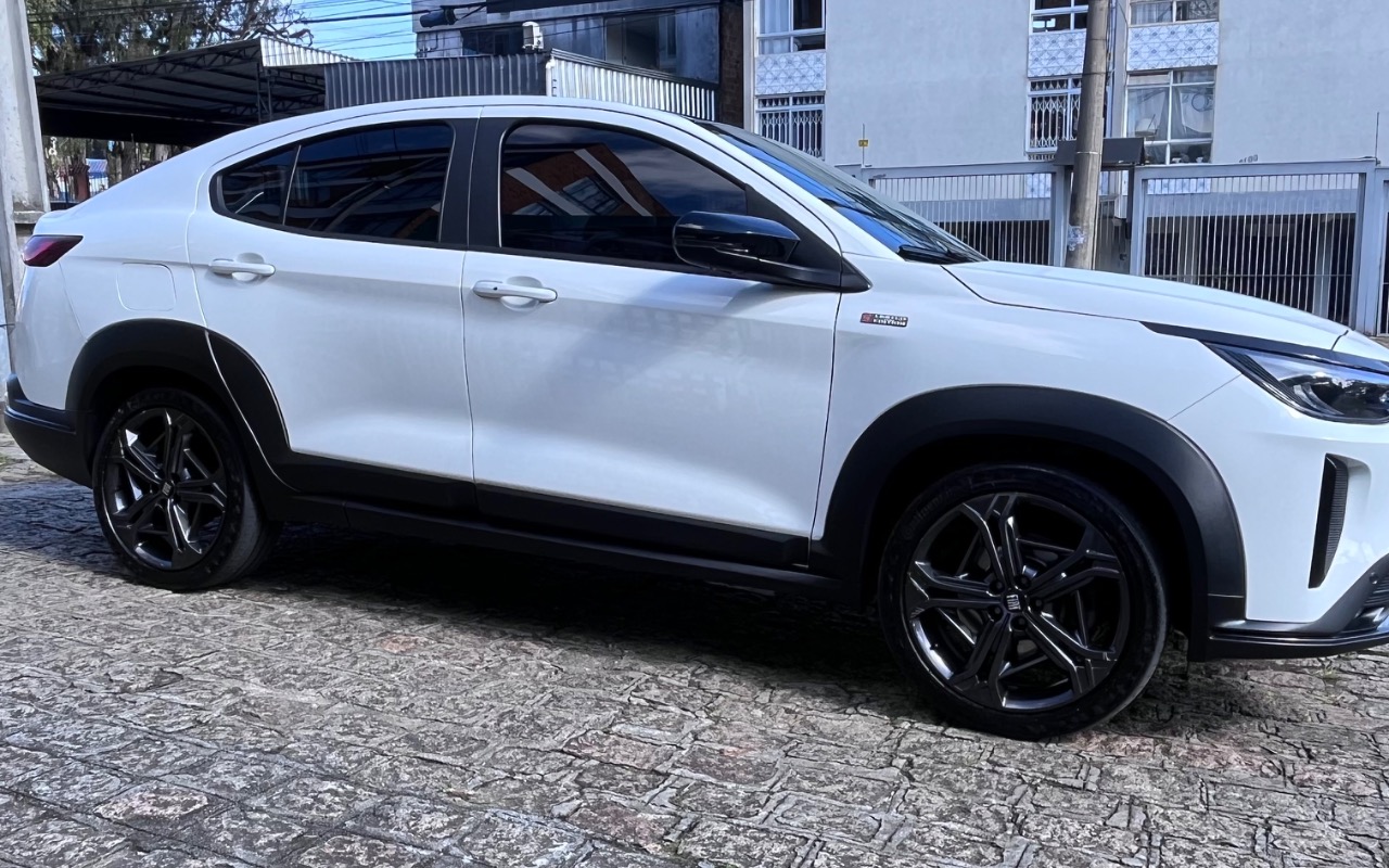 imagem-https://www.socarrao.com.br/sc-vehicle-images-prod/2525535/1783558720194-SU1HXzgyNDcuanBlZw.jpeg