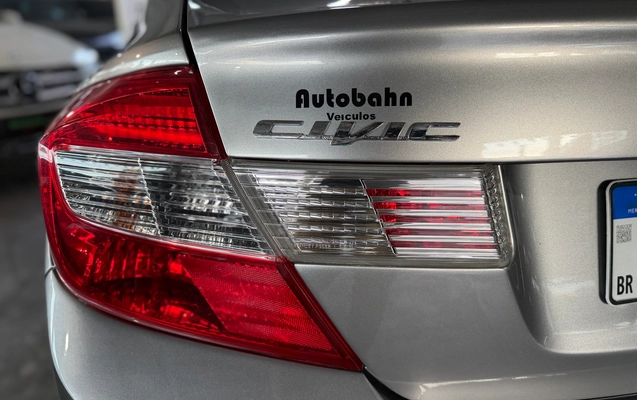 imagem-https://www.socarrao.com.br/sc-vehicle-images-prod/2526179/1783561482730-37344eb2-f7fb-4002-bdc6-e5ef12b5f576.jpg