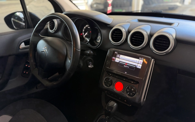 imagem-https://www.socarrao.com.br/sc-vehicle-images-prod/2526208/1783561562328-97af8fac-93aa-4d2c-b3c5-78bf2238ea4a.jpg