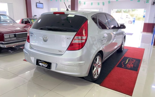 imagem-https://www.socarrao.com.br/sc-vehicle-images-prod/2534429/1785781415922-vehicle_image_1783360319_7c3cca98a18b4911074b4b3bef2b3797.jpeg