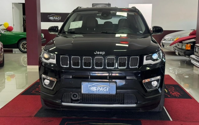 imagem-https://www.socarrao.com.br/sc-vehicle-images-prod/2534485/1789559895448-vehicle_image_1781197143_492c72ef10ee792f861e3edc34dc4c9f.jpeg
