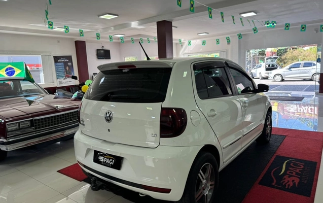 imagem-https://www.socarrao.com.br/sc-vehicle-images-prod/2534535/1789560075538-vehicle_image_1781803932_8a60eba4dc964bc27281f0b8c838e086.jpeg