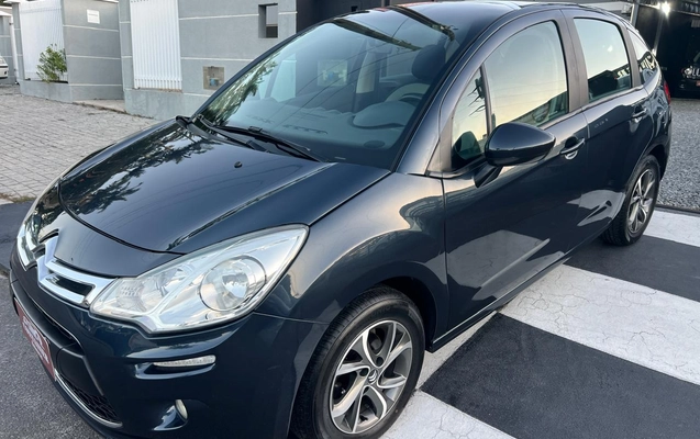 imagem-https://www.socarrao.com.br/sc-vehicle-images-prod/2534551/1783601554744-003_b4608a116300839276333a5b06e397c8.jpg