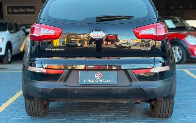 imagem-https://www.socarrao.com.br/sc-vehicle-images-prod/2534918/1792242960593-gb-e82ac2a.jpeg