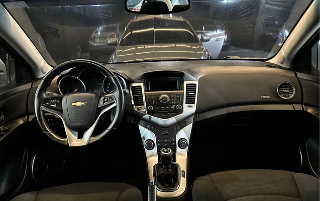 imagem-https://www.socarrao.com.br/sc-vehicle-images-prod/2535122/1783603298145-8_055230.jpg