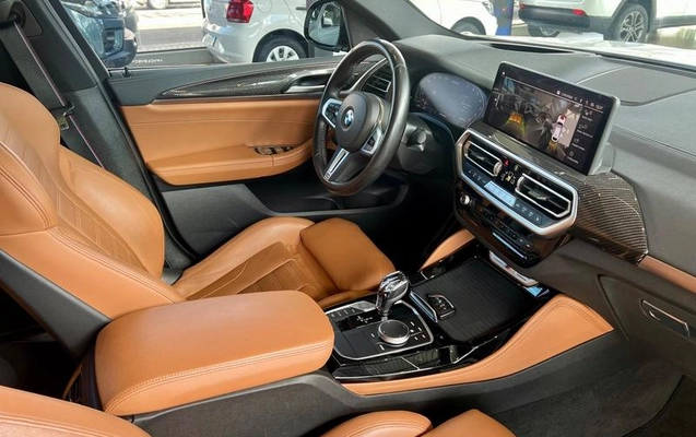 imagem-https://www.socarrao.com.br/sc-vehicle-images-prod/25353/1787946326663-7729241_7_B_bd55a6540d.jpeg