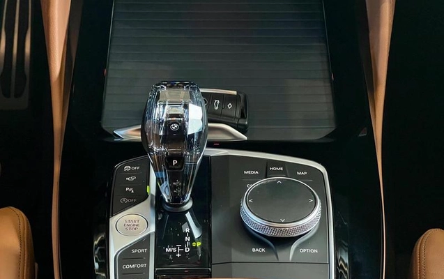 imagem-https://www.socarrao.com.br/sc-vehicle-images-prod/25353/1787946326670-7729241_12_B_dafb22ccb3.jpeg