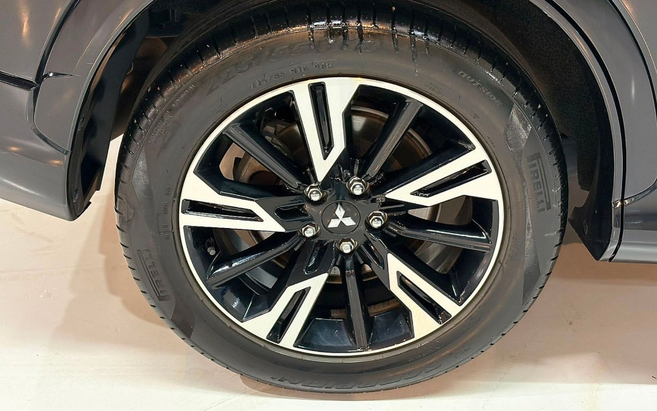 imagem-https://www.socarrao.com.br/sc-vehicle-images-prod/2535307/1784119909213-TUlUU1VCSVNISSBFQ0xJUFNFIEhQRS1TIEFXQyAtIDIwMjUgLSBQUkVUTyAtIFNGSTVGMDQgKDEzKS5qcGc.jpg