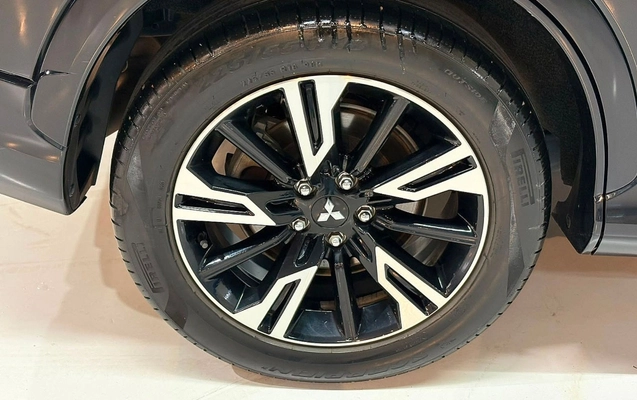 imagem-https://www.socarrao.com.br/sc-vehicle-images-prod/2535307/1784119909213-TUlUU1VCSVNISSBFQ0xJUFNFIEhQRS1TIEFXQyAtIDIwMjUgLSBQUkVUTyAtIFNGSTVGMDQgKDEzKS5qcGc.jpg