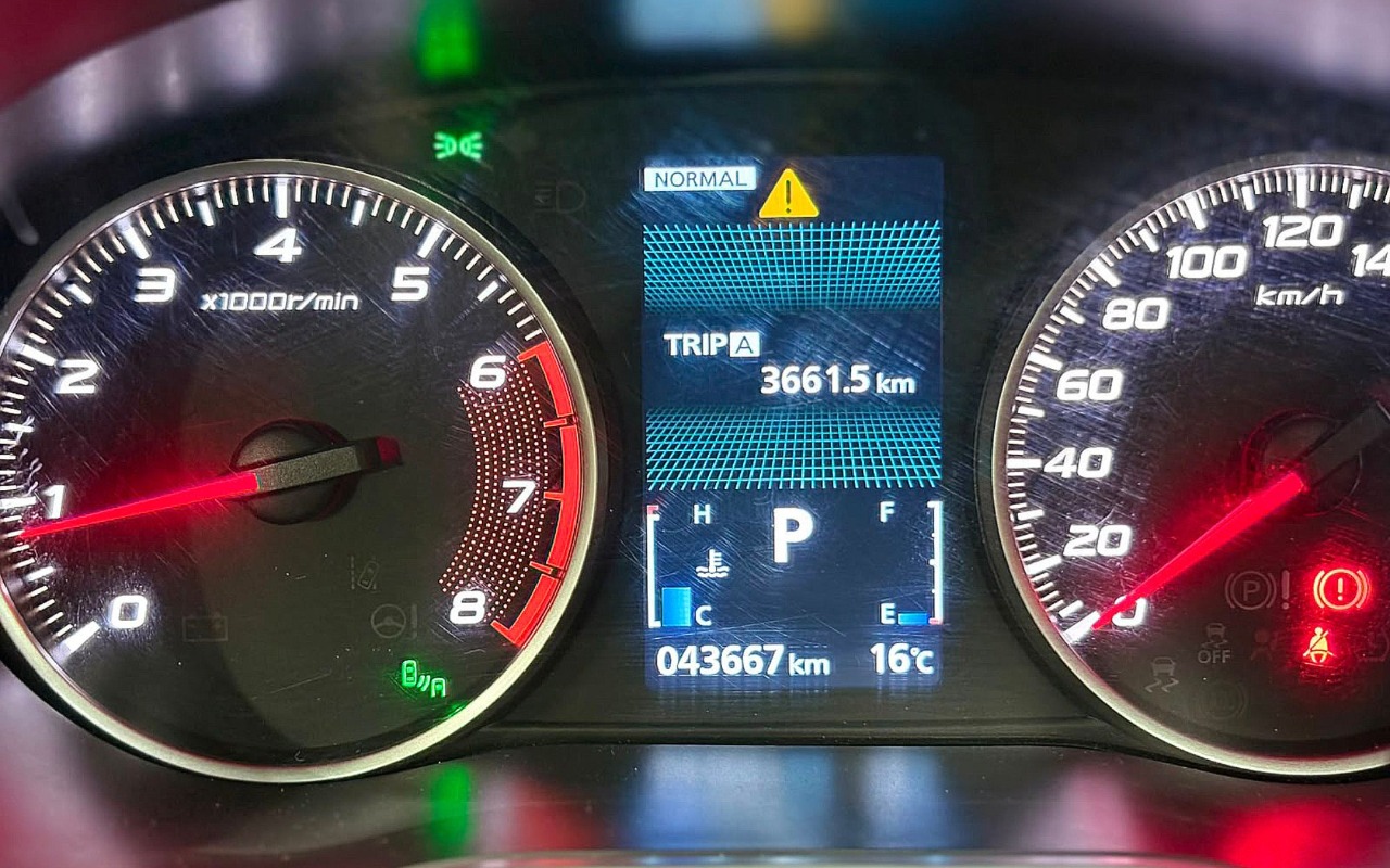imagem-https://www.socarrao.com.br/sc-vehicle-images-prod/2535307/1784119909573-TUlUU1VCSVNISSBFQ0xJUFNFIEhQRS1TIEFXQyAtIDIwMjUgLSBQUkVUTyAtIFNGSTVGMDQgKDIxKS5qcGc.jpg