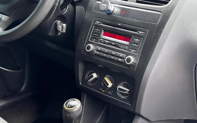 imagem-https://www.socarrao.com.br/sc-vehicle-images-prod/2535361/1786027015508-8238056_5_B_7b4f69794b.jpeg