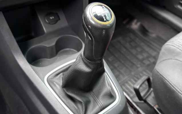 imagem-https://www.socarrao.com.br/sc-vehicle-images-prod/2535361/1786027015509-8238056_9_B_398b65844a.jpeg