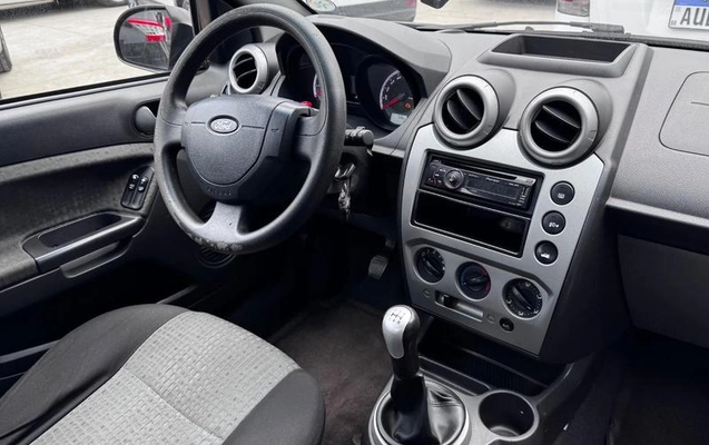 imagem-https://www.socarrao.com.br/sc-vehicle-images-prod/2535925/1786027054284-8238000_4_B_e612f2e2e4.jpeg