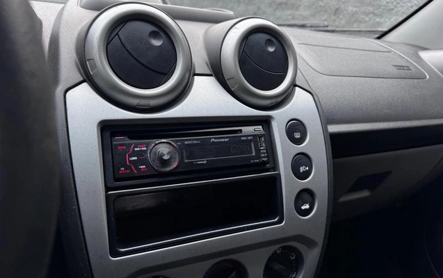 imagem-https://www.socarrao.com.br/sc-vehicle-images-prod/2535925/1786027054295-8238000_8_B_ee403c0f7e.jpeg