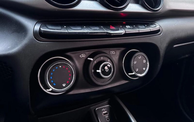 imagem-https://www.socarrao.com.br/sc-vehicle-images-prod/2535931/1785954622194-8238650_9_B_89a1578b23.jpeg