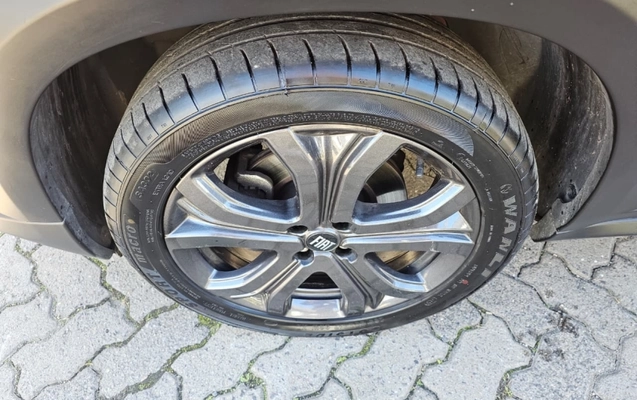 imagem-https://www.socarrao.com.br/sc-vehicle-images-prod/2536047/1789656668436-zDbMC6M1NHZXeCViGZPD8G6N6IdzaUQk.jpg