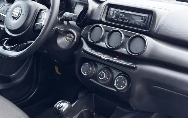 imagem-https://www.socarrao.com.br/sc-vehicle-images-prod/2536233/1785952688721-8220193_5_B_2765200e69.jpeg