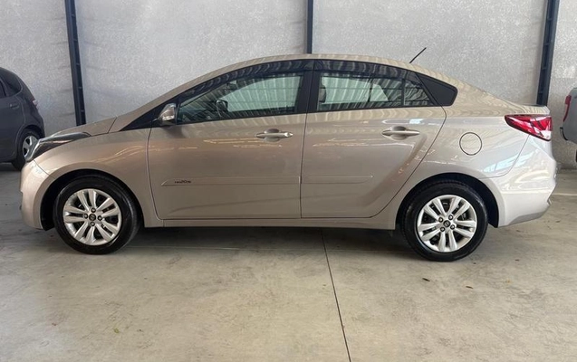imagem-https://www.socarrao.com.br/sc-vehicle-images-prod/2536438/1787921832877-8263331_1_B_85fe239a59.jpeg