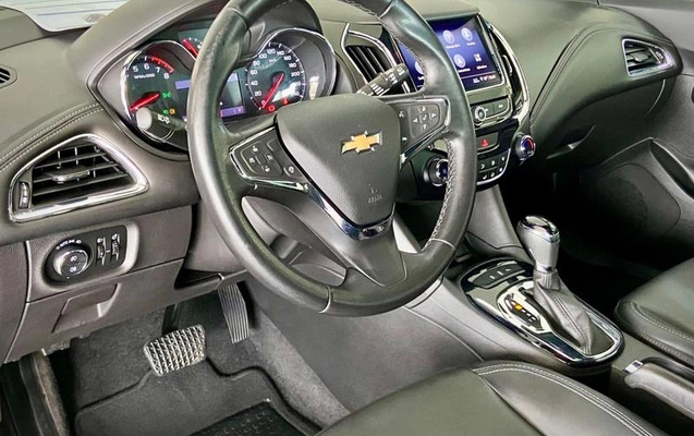 imagem-https://www.socarrao.com.br/sc-vehicle-images-prod/2536446/1789391236075-8261224_19_B_9b4d63afe5.jpeg