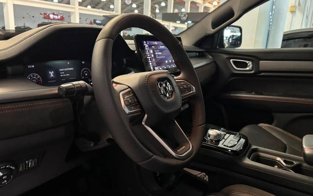 imagem-https://www.socarrao.com.br/sc-vehicle-images-prod/2536683/1789074067488-8263372_13_B_cb3c72f0c5.jpeg
