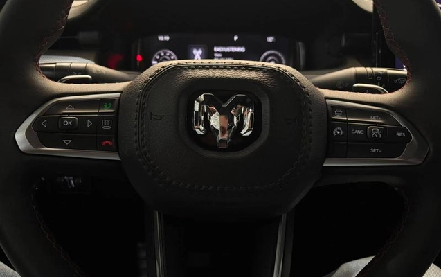 imagem-https://www.socarrao.com.br/sc-vehicle-images-prod/2536683/1789074067492-8263372_2_B_b5814abff0.jpeg
