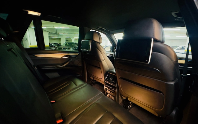 imagem-https://www.socarrao.com.br/sc-vehicle-images-prod/2536697/1788556279557-e3b7b87dc26f4cc3bb0a4c7f0d7d8094_1783509302534.jpg