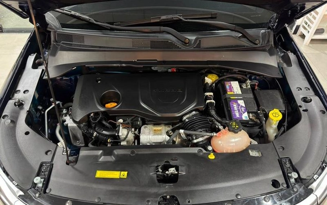 imagem-https://www.socarrao.com.br/sc-vehicle-images-prod/2536985/1789400001818-8254404_15_B_9c369dfeb3.jpeg