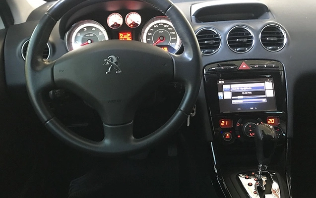 imagem-https://www.socarrao.com.br/sc-vehicle-images-prod/2537124/1789071995584-e93mRCaJlZyH3xzPPSrRzYOEX3qoTC5y.jpg