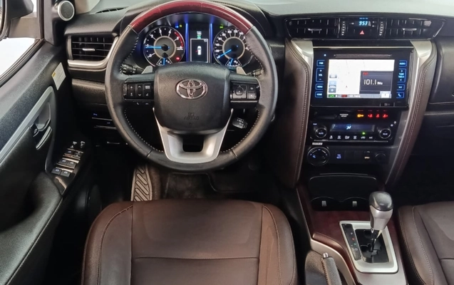 imagem-https://www.socarrao.com.br/sc-vehicle-images-prod/2537296/1786985197314-exH2gt6PtP7op7LzDy3W6yXYMEmg5Cha.jpg