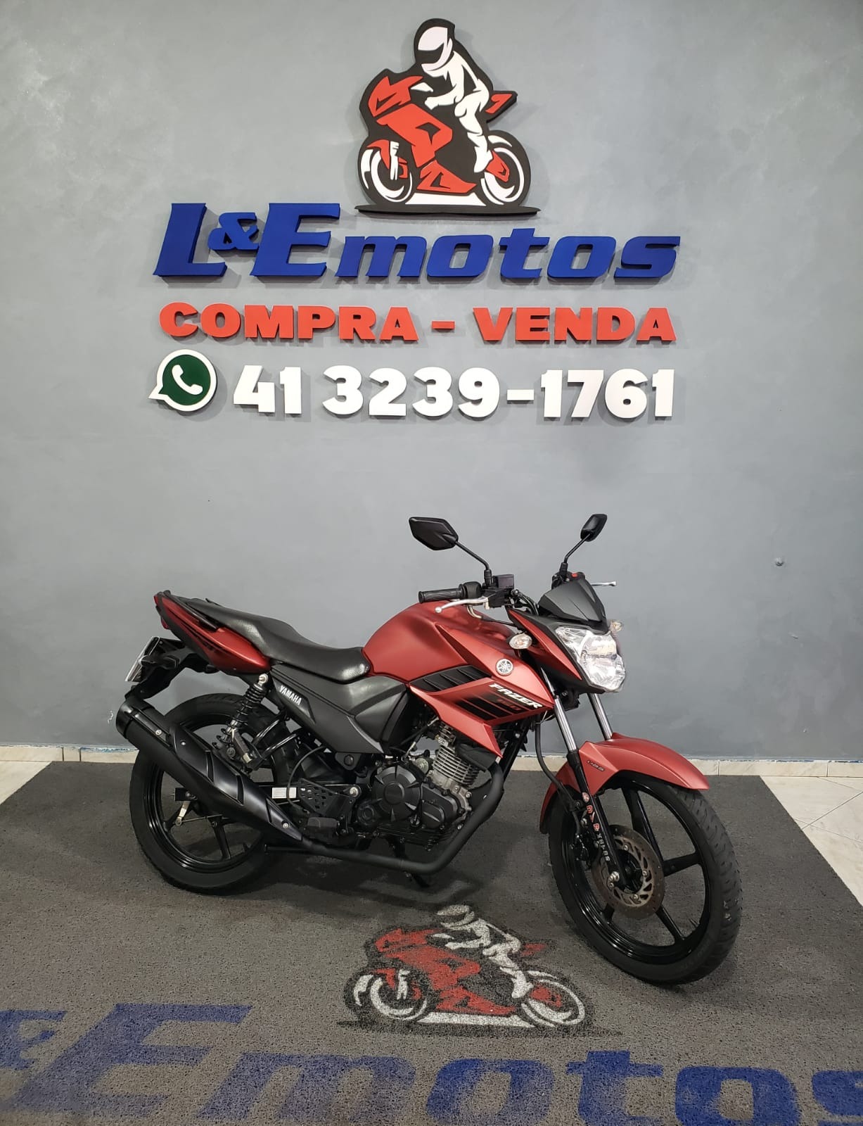 YAMAHA FAZER 600/ FZ6 S  na cor Vermelho em Curitiba / PR - 25376