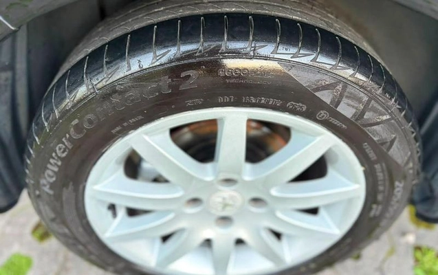 imagem-https://www.socarrao.com.br/sc-vehicle-images-prod/2537708/1792699759463-8159330_3_B_7d3d2bdca3.jpeg