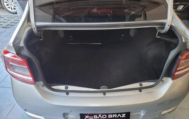 imagem-https://www.socarrao.com.br/sc-vehicle-images-prod/2537982/1787059922838-8235637_12_B_c776add062.jpeg