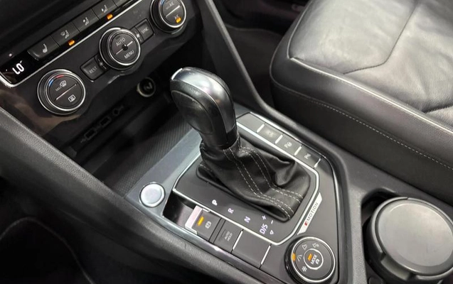 imagem-https://www.socarrao.com.br/sc-vehicle-images-prod/2538119/1789137084864-7615712_11_B_d35f102429.jpeg