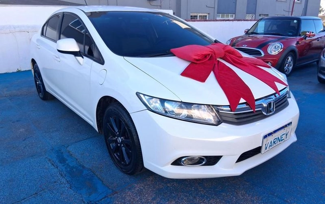 imagem-https://www.socarrao.com.br/sc-vehicle-images-prod/2538262/1789674441007-8260818_2_B_313eab393d.jpeg