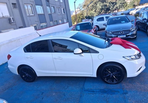 Honda Civic 2013 Branco — foto 1 de 3