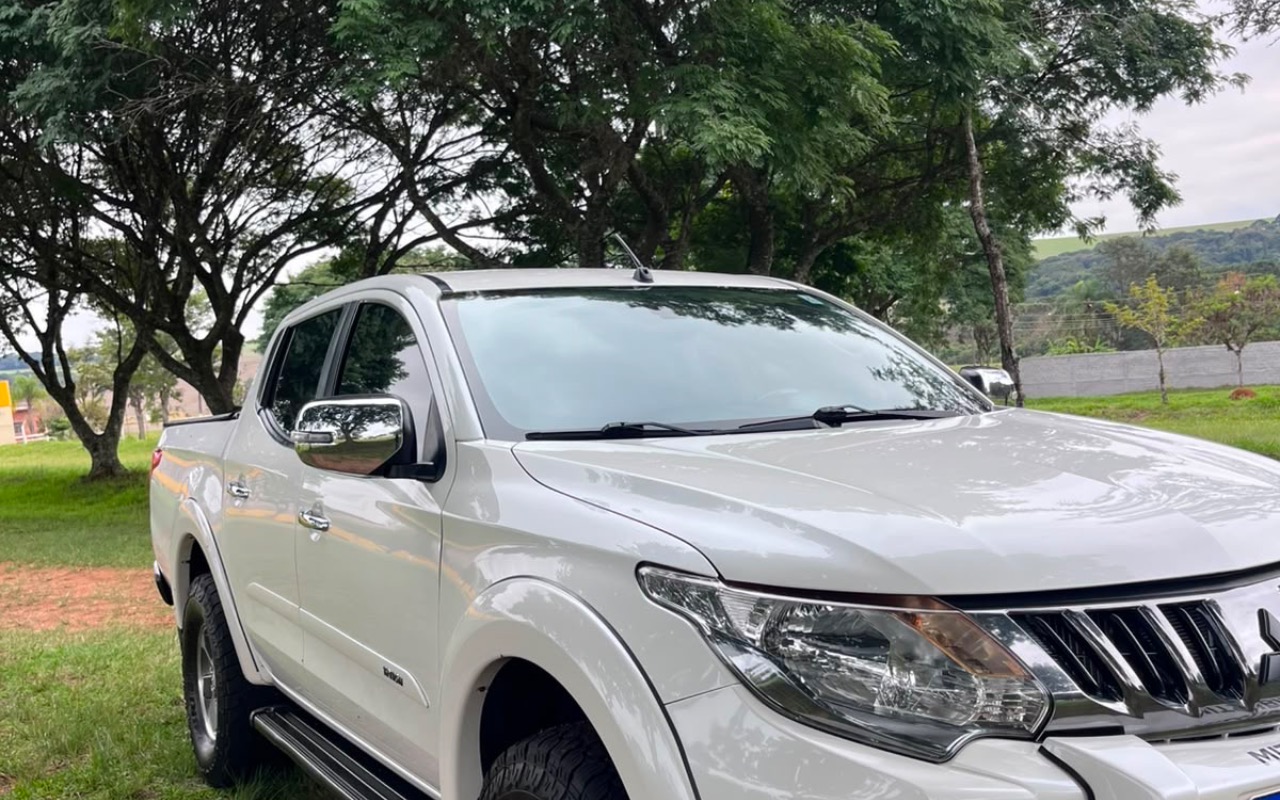 Mitsubishi L200 Triton 2020 à venda