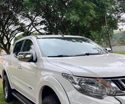 Mitsubishi L200 2020 Branco — foto 1 de 3