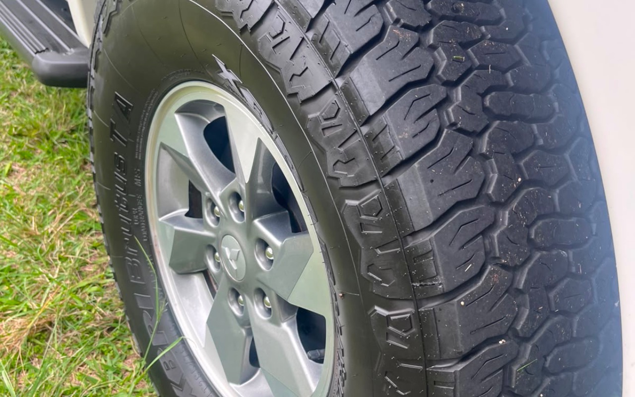 imagem-https://www.socarrao.com.br/sc-vehicle-images-prod/2538489/1783615394859-NDFERkNDMTQtN0JBOS00OUExLUFEQzctMTUwNjE2QjJFREM3LmpwZWc.jpeg