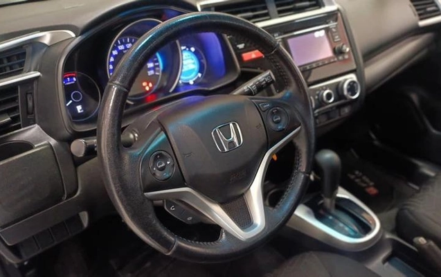 imagem-https://www.socarrao.com.br/sc-vehicle-images-prod/2538776/1786042492394-8188475_4_B_8b1d0c9bec.jpeg