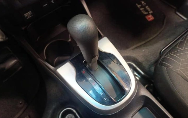 imagem-https://www.socarrao.com.br/sc-vehicle-images-prod/2538776/1786042492412-8188475_14_B_33116f1dd4.jpeg
