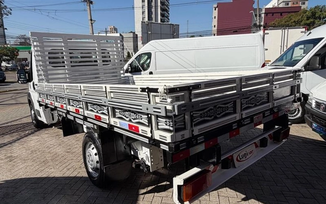 imagem-https://www.socarrao.com.br/sc-vehicle-images-prod/2538993/1790014954580-8264008_3_B_e8446383ed.jpeg