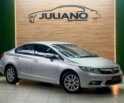 Honda Civic 2014 Prata — foto 1 de 3
