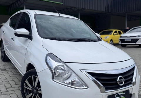 Nissan VERSA 2018 Branco — foto 1 de 3