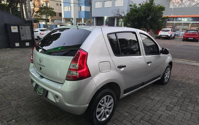 imagem-https://www.socarrao.com.br/sc-vehicle-images-prod/2539683/1785878342763-8206591_7_B_6e10677966.jpeg