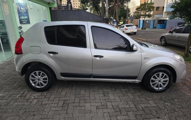 imagem-https://www.socarrao.com.br/sc-vehicle-images-prod/2539683/1785878342766-8206591_8_B_6b39157c0f.jpeg