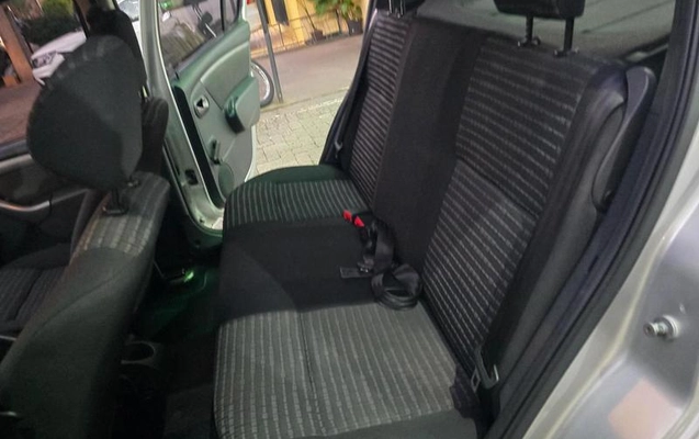 imagem-https://www.socarrao.com.br/sc-vehicle-images-prod/2539683/1785878342806-8206591_16_B_c9baa77b43.jpeg