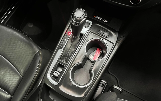 imagem-https://www.socarrao.com.br/sc-vehicle-images-prod/2539797/1788294474864-78a4a973-99b7-46b7-95ab-eee6e7b8dd8b.jpg
