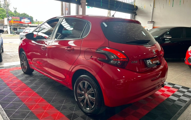 imagem-https://www.socarrao.com.br/sc-vehicle-images-prod/2540135/1783621023739-V2hhdHNBcHAgSW1hZ2UgMjAyNi0wNy0wMSBhdCAxMS41NC4wOCAoMikuanBlZw.jpeg