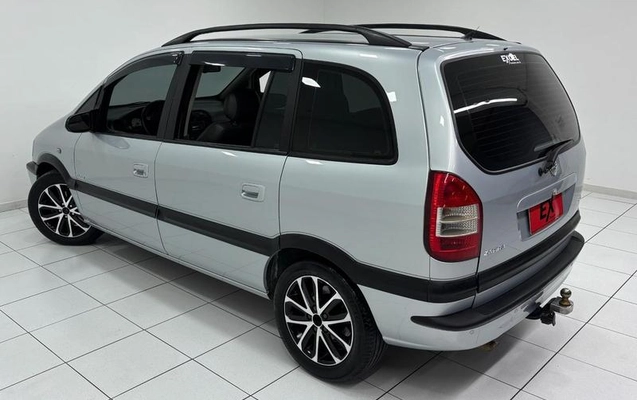 imagem-https://www.socarrao.com.br/sc-vehicle-images-prod/2540136/1789137253184-8264084_4_B_7035f9e7f0.jpeg