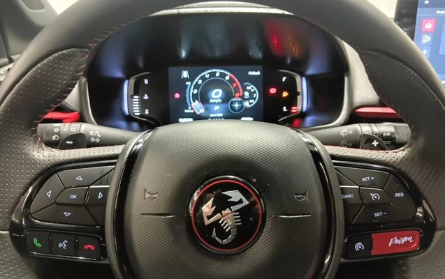 imagem-https://www.socarrao.com.br/sc-vehicle-images-prod/2540191/1783621028915-B48C7wyTZE6XNA4ZzfKI86y50MiHLNQ7.jpg